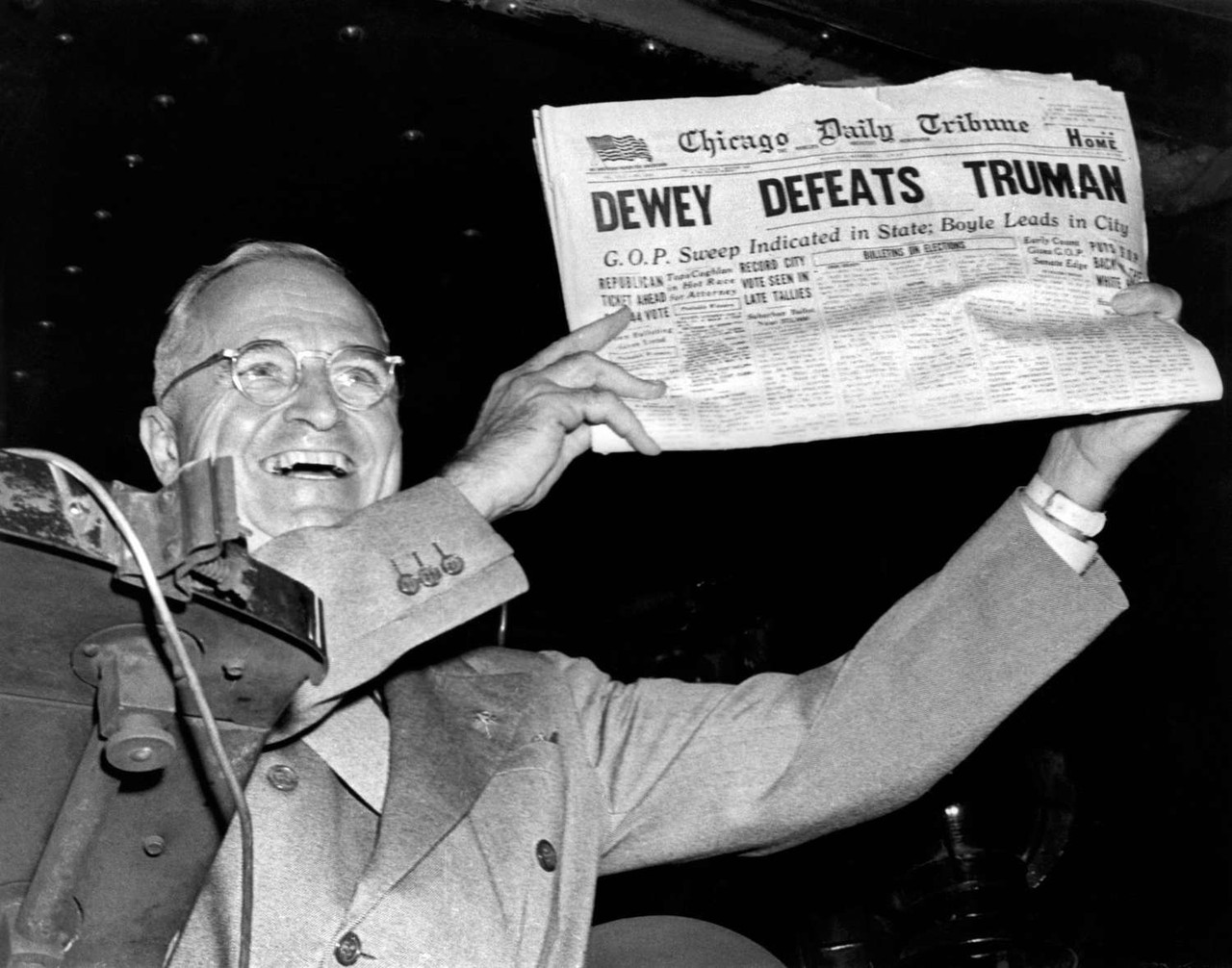 Dewey-Defeats-Truman