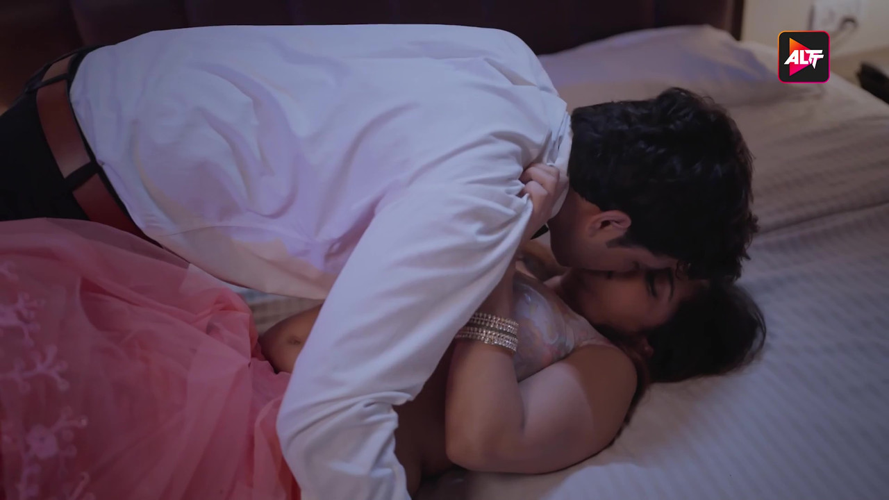 vlcsnap-2025-06-24-01h04m23s186