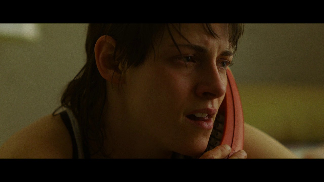 Love-Lies-Bleeding-2024-Hindi-English-AMZN-WEB-DL-1080p-HEVC-EAC3-6ch-ESub-mkv-0005