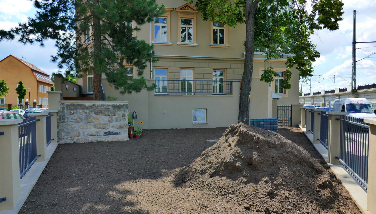 Bild: https://i.postimg.cc/k4MM2Qsd/P1210620.jpg