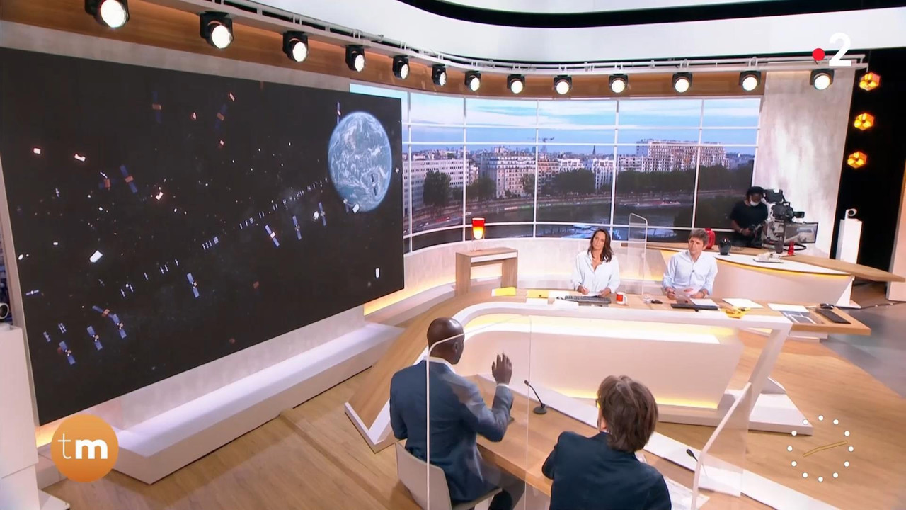 08.23 - 05.30.00 - Télématin. «Télématin» et la matinale de France in..._001.ts_snapshot_00.26.00_[2