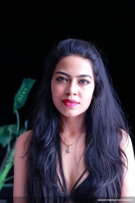 srilankanmodel_1543333161_5804076