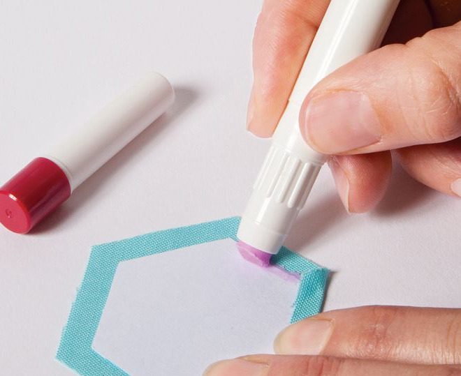 Bohin Temporary Glue Stick Pen 3073640655043 Quilting Notions