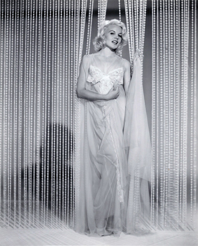 carroll_baker_b59