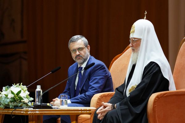 На этот вопрос ответ знают только в поднебесной На этот вопрос ответ знают только в поднебесной