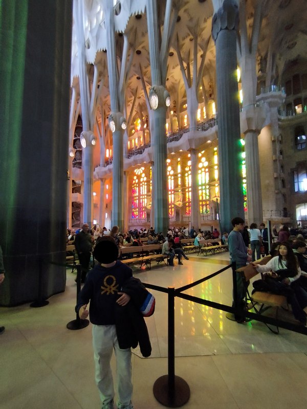 Barcelona 2025 - Blogs de España - Dia 4. Sábado 20 de Abril. De la Sagrada Familia al Puerto Olímpico. (7)