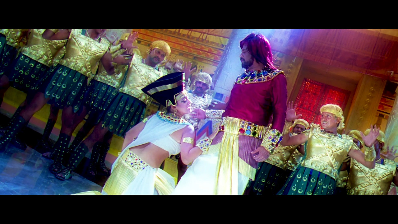 Nayanthara Hot Song 02 From Kuselan 2008 4k.mp4_snapshot_02.50_[2020.12.02_22.28.57]