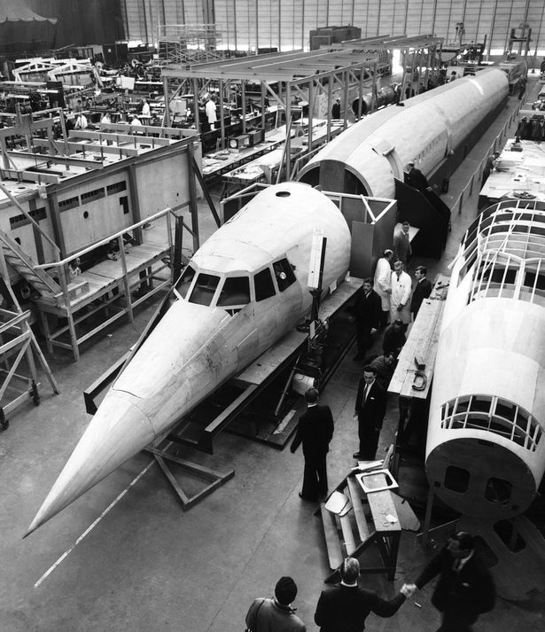 SST-Concorde-mock-up-1963-11.jpg