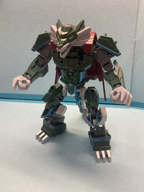 Cyberverse-Ultra-Class-Thunderhowl-7