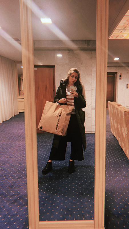 C6EBE954-6565-490C-AD18-2127F4FB625A