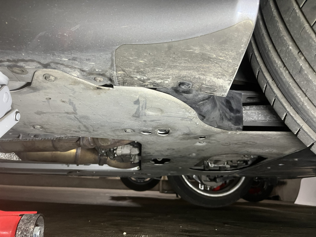 704EDE01-27B0-4121-ABBD-B9E4AD9EEF5E