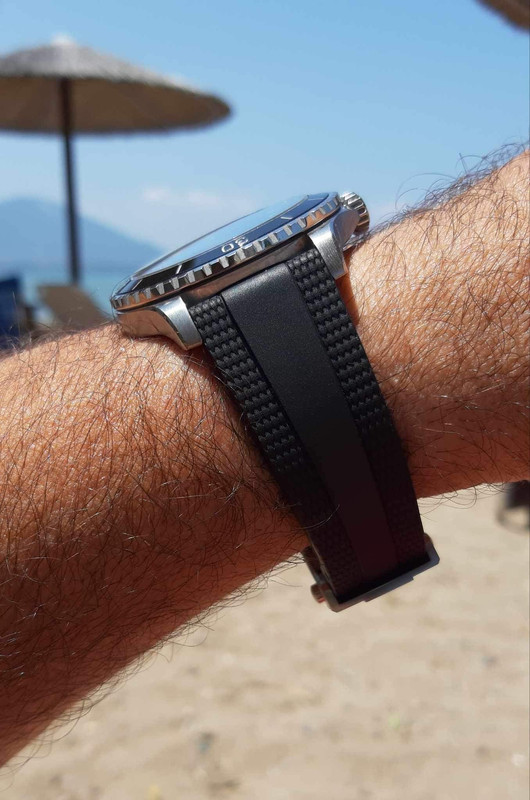 0BBD3359-33F7-49D9-8368-099A86F765E4