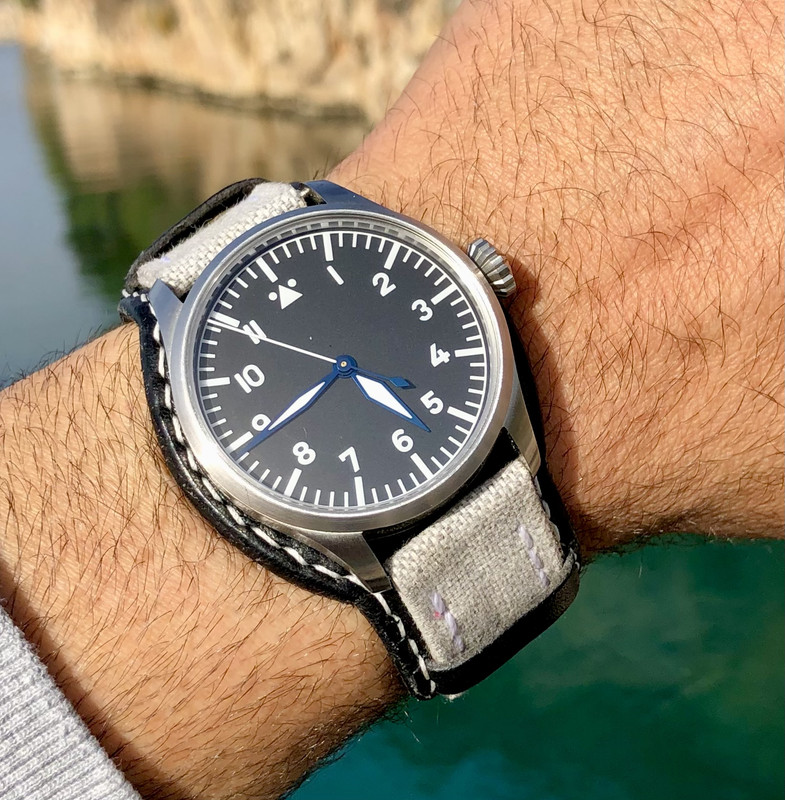 24CBE804-34B0-40A1-80E0-369FF3B8092C