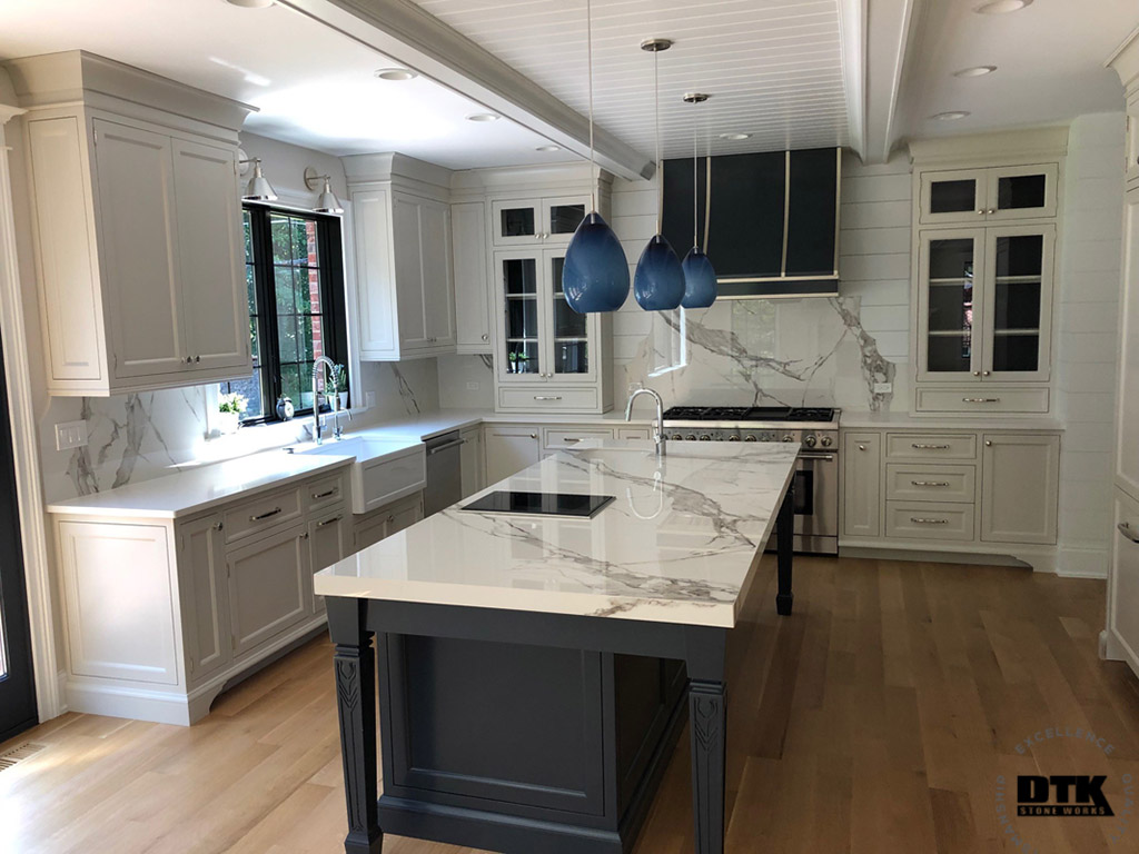 DTK-Stone-Works-Porcelain-an-quartz-kitchen-2.jpg