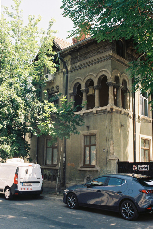 R1-09436-0026.jpg