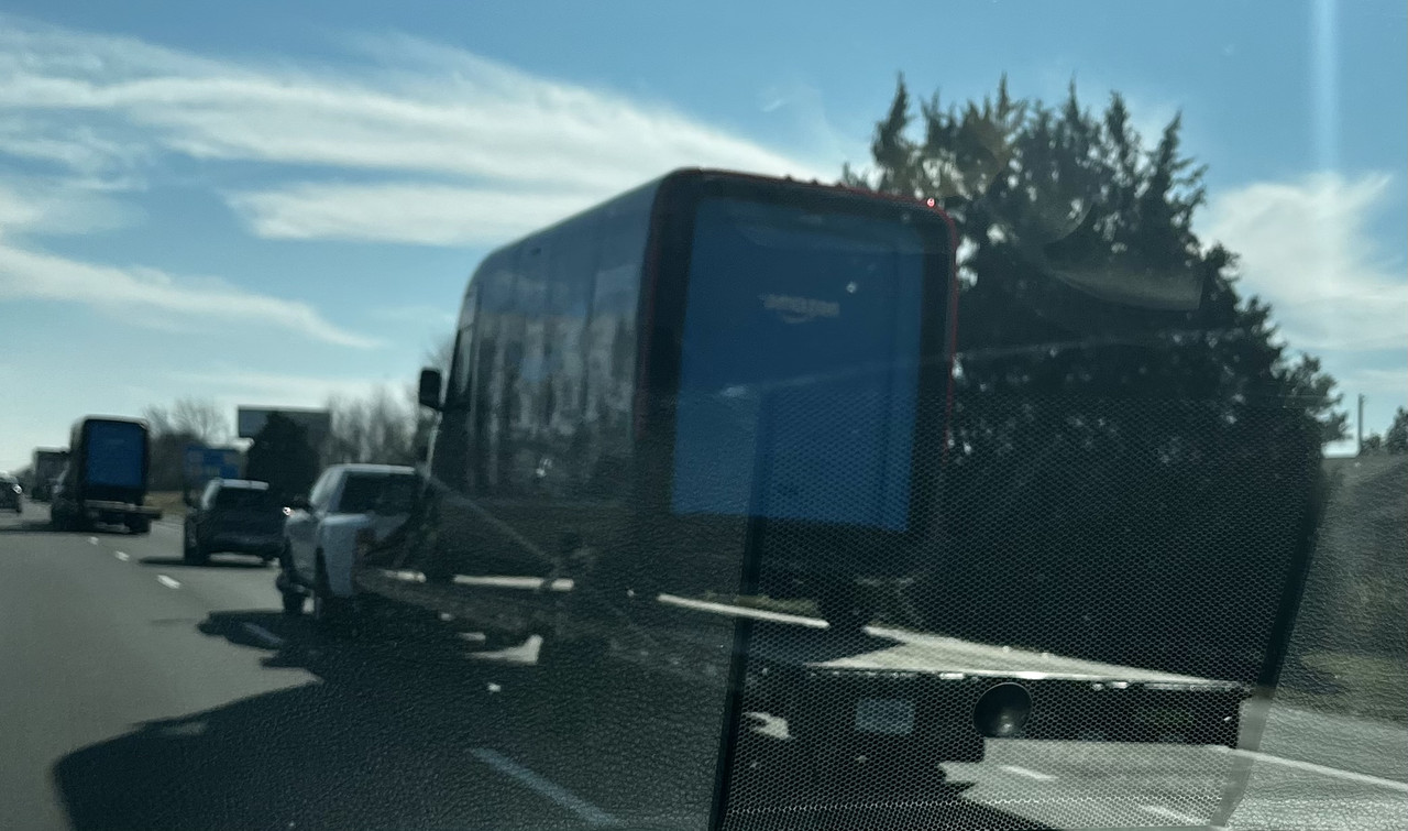 02F75C79-9E03-4A7D-B1B6-098EB1172644