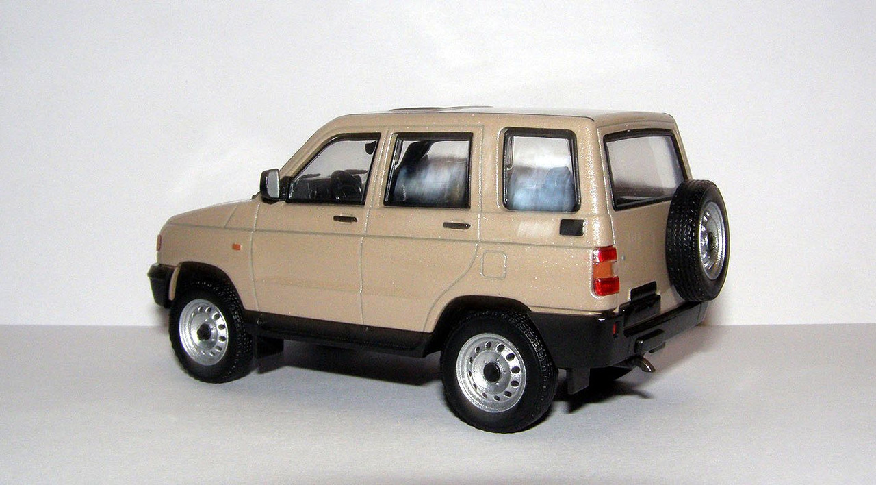 1997 UAZ-3160 (IST for DeAgostini AL#228) 6