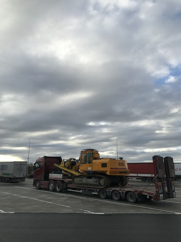 A51E325C-DF5D-4C37-97BC-E938383E6F86