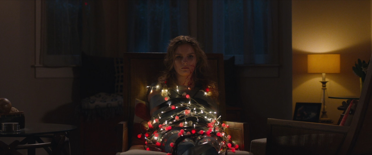 Better Watch Out 2016 (1080p x265 10bit Tigole).mkv_snapshot_01.