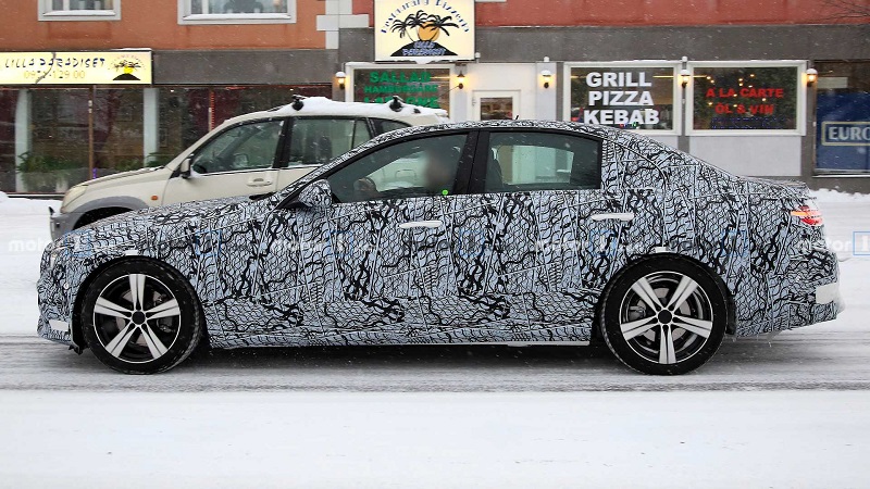 Futura W206 em testes na Europa 2022-mercedes-c-class-sedan-spy-photo-5