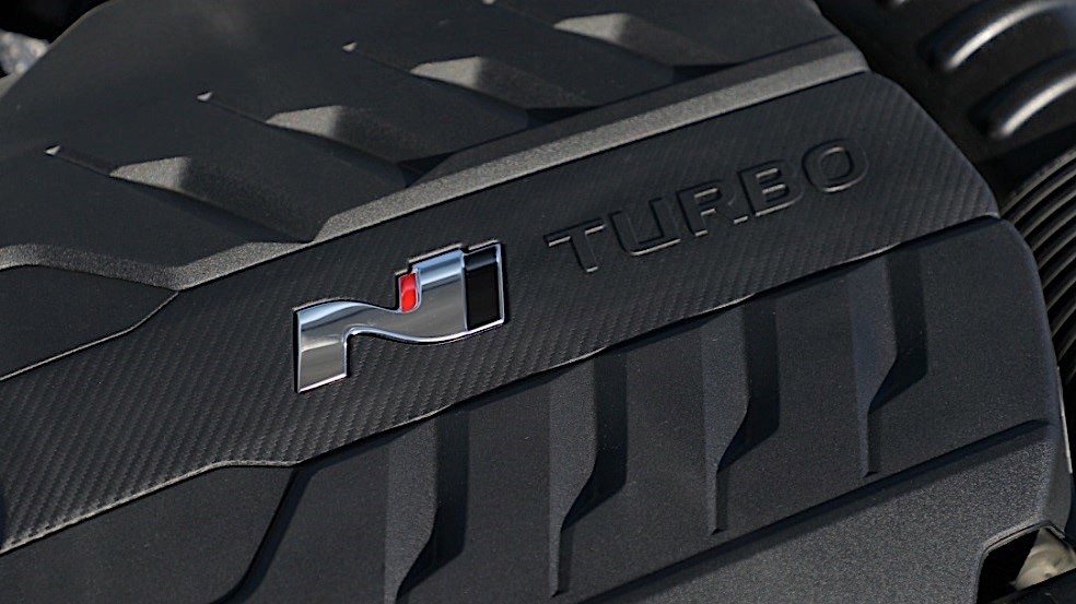 2019 Hyundai Veloster N (4)