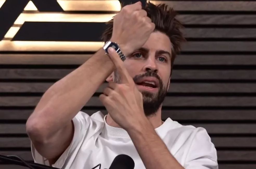 pique orologio casio risposta shakira