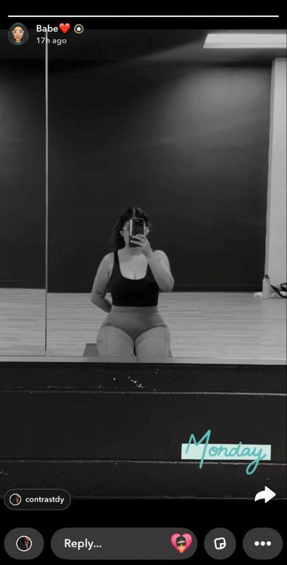 photo 6231057958431738159 y