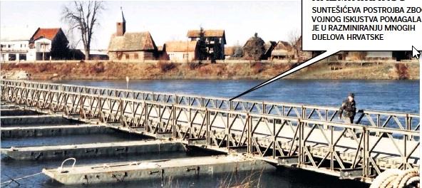 Valja nama preko rijeke - Page 2 Letovani-pontonski-most