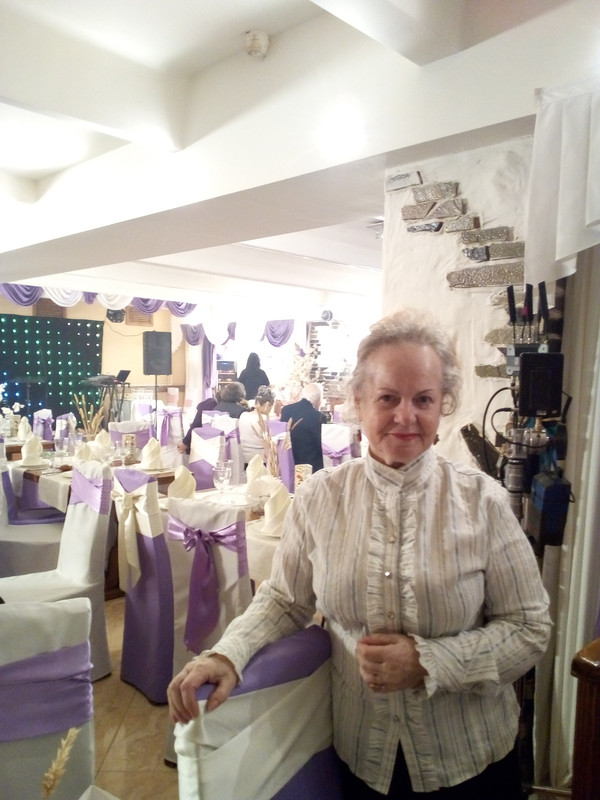 В ресторане 7