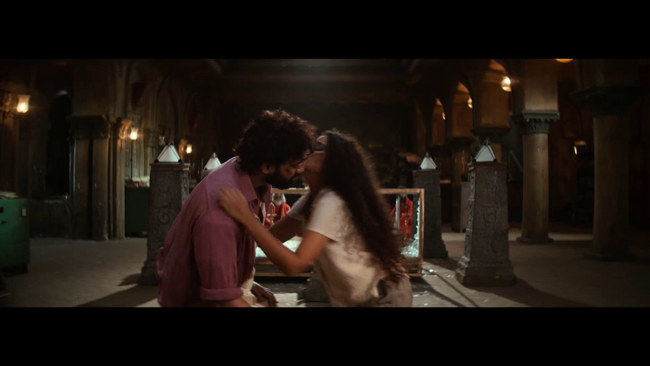 vlcsnap 2025 11 09 19h23m20s269