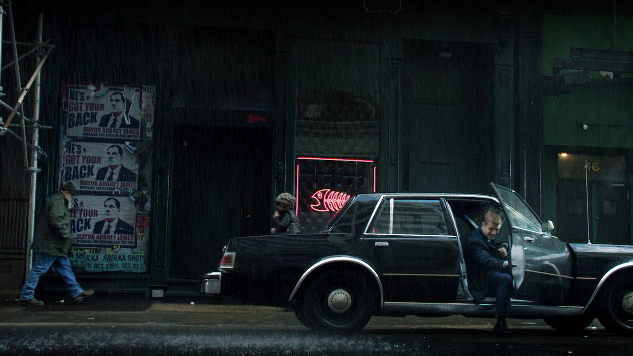 Gotham.S01E01.Le.regole.di.Gotham.720p.BDRip.ITA.ENG.x264-BlackBit[screenshot 6]