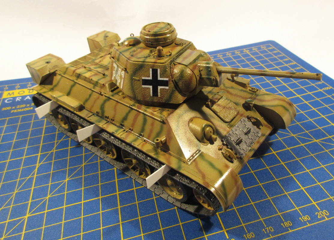 Pz.Kpfw 747 (r)-3 018