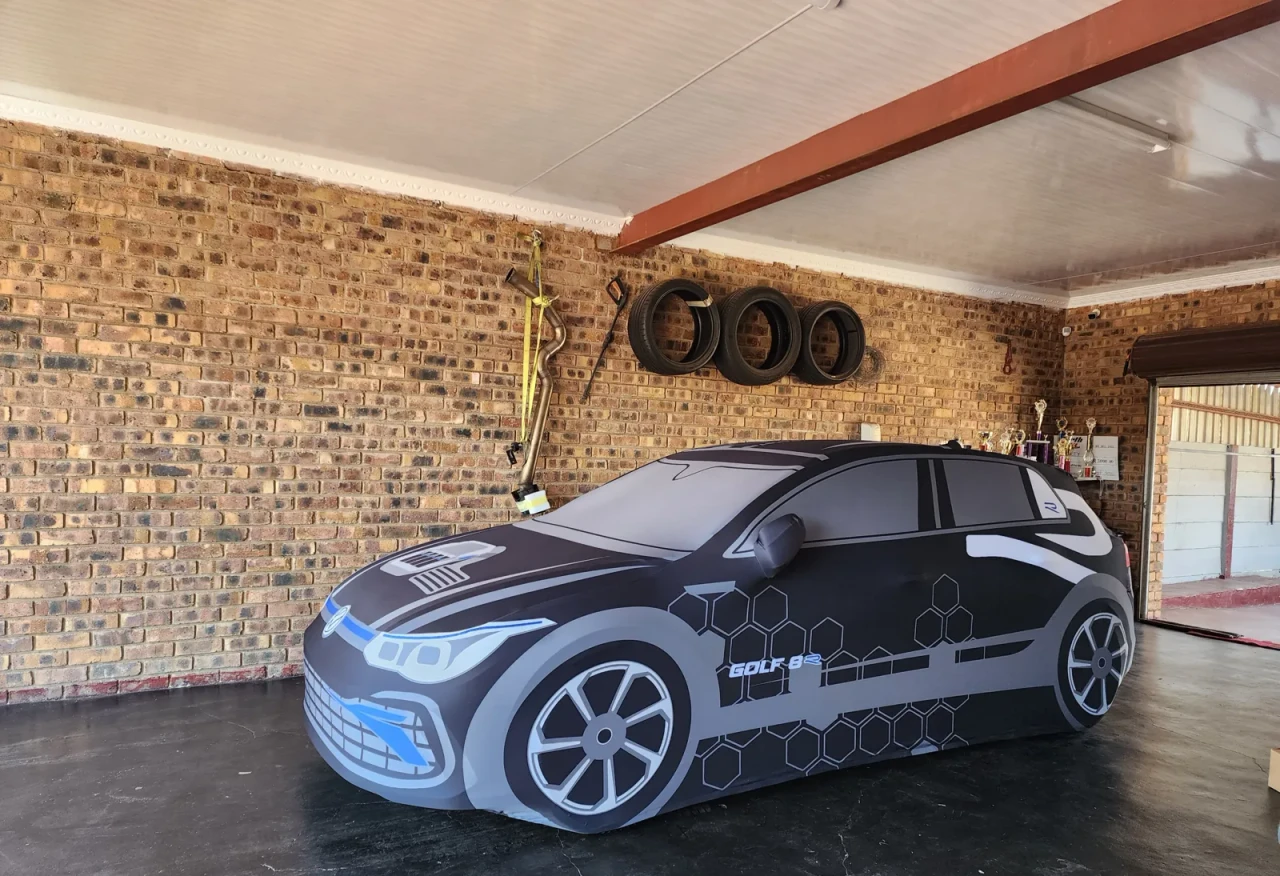 VW Golf Indoor Artistic Cover