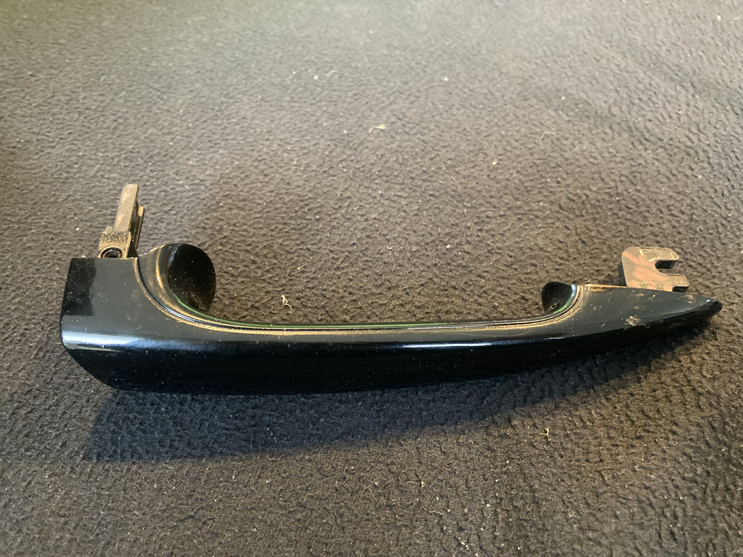 ADAEA8A1-FE67-43A2-86B8-4615A1D974DE