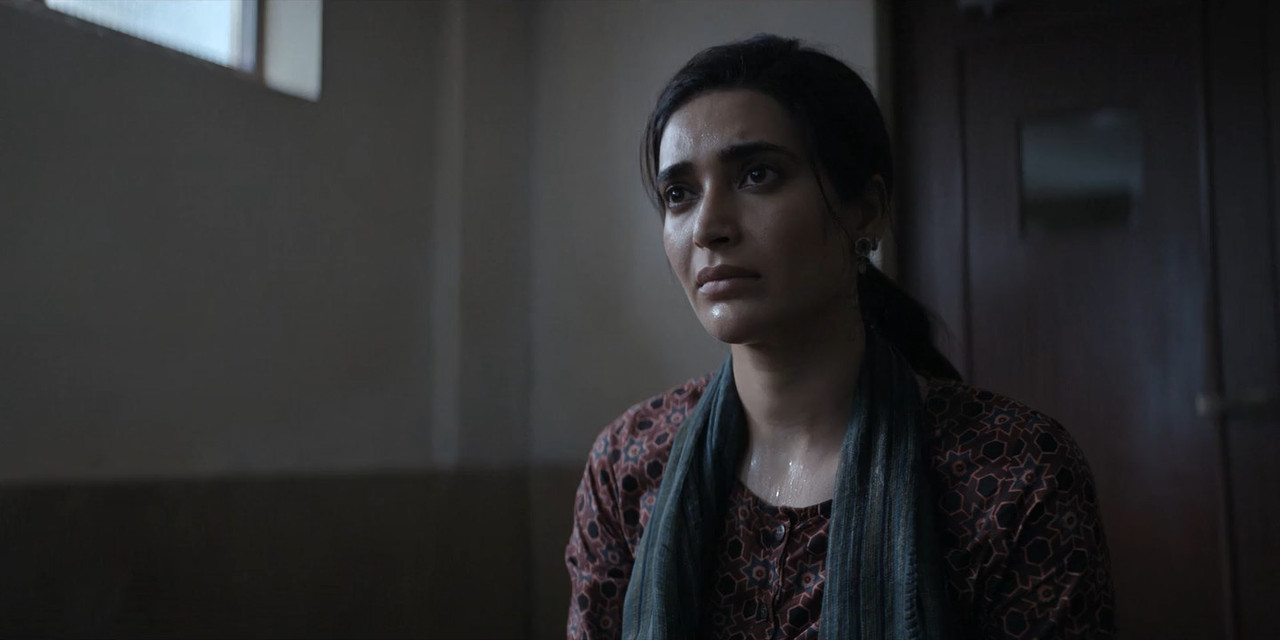 Scoop (2023) Season 1 [Hindi + Tamil + Telugu] WebRip 480p, 720p ESub - Complete Screenshot