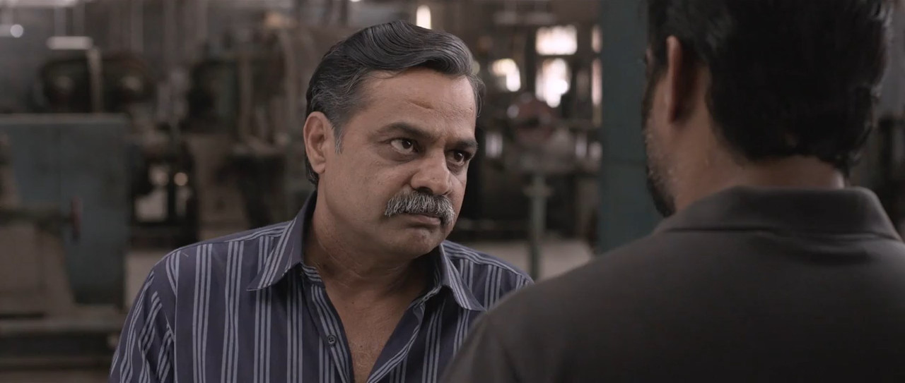 Vikram Vedha 2017 WebRip [Tamil] 480p 720p ESub Screenshot