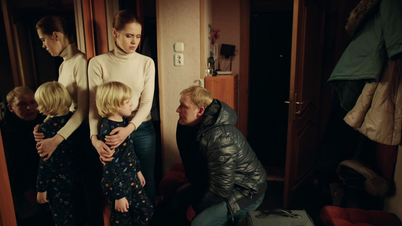 01.Poka.idut.chasy.2023.WEB-DL (1080p)_00_08_38_00_34