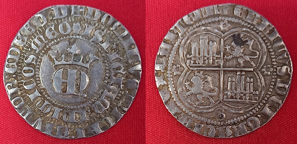 Coronas, castillos y cruces: El legado del medievo Enrique-II-Real