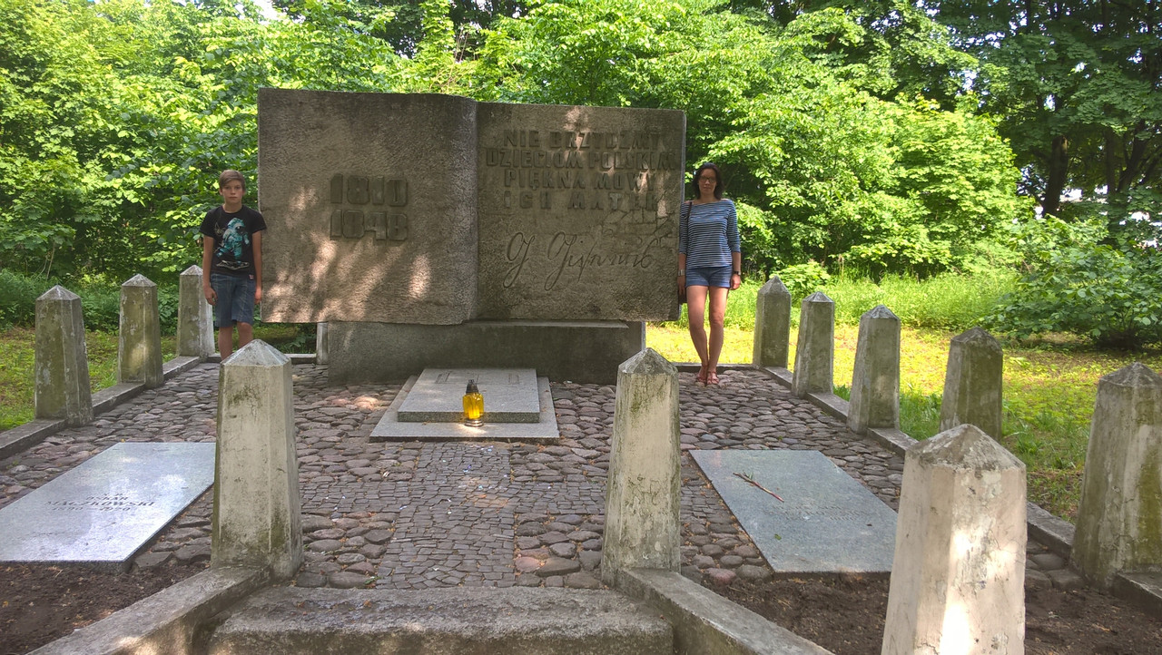 01 - WP_20160529_15_13_54_Pro (Yvonne)