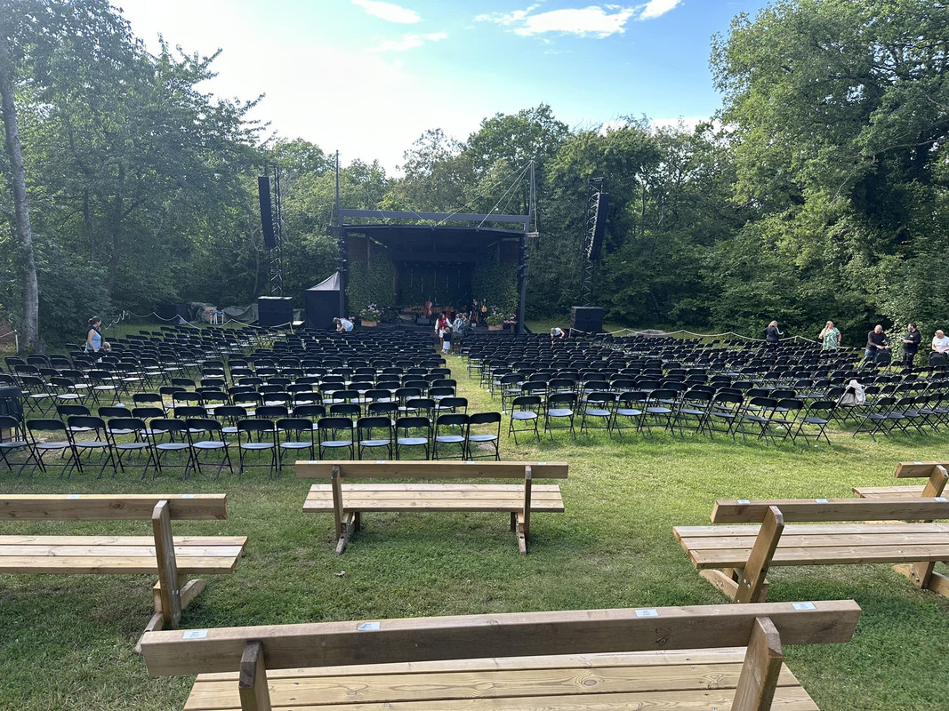 Stage