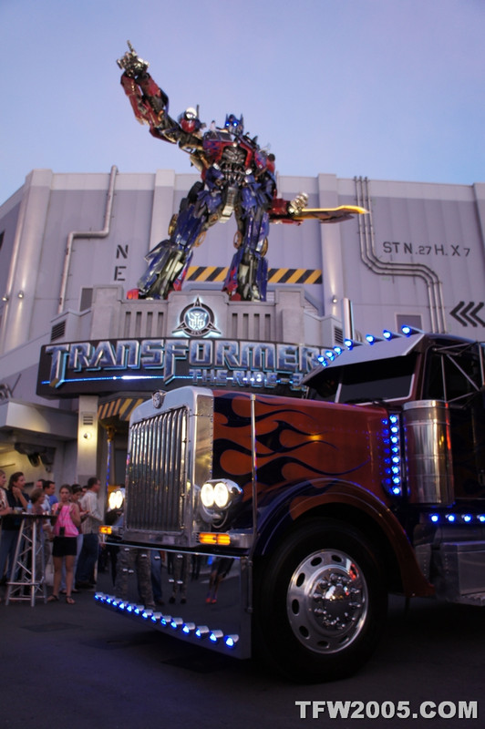 089-Transformers-The-Ride-3d-Universal-Orlando_1