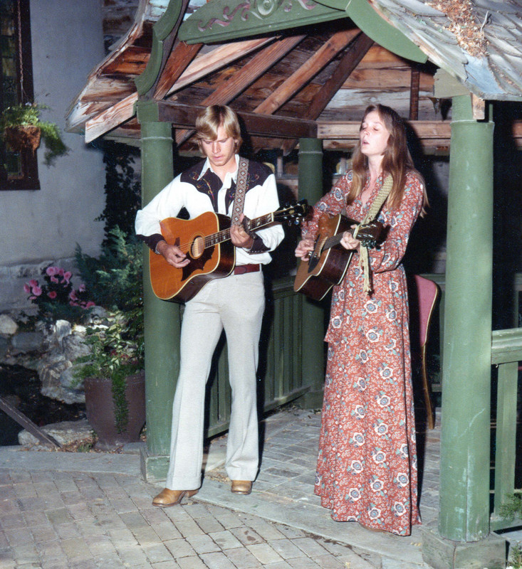 1975-1