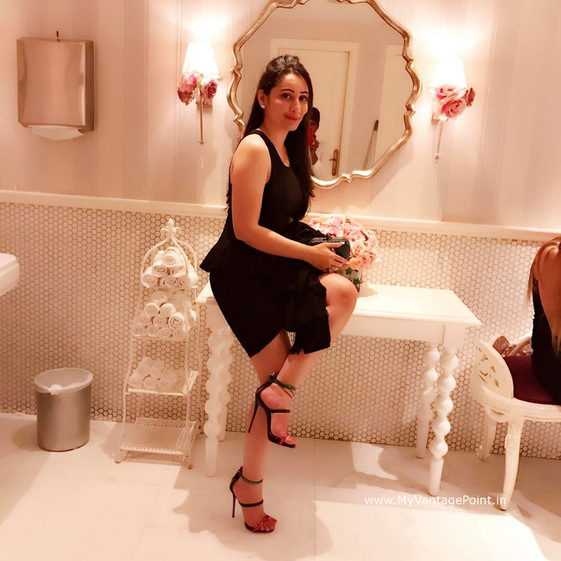 10Maanyata Dutt Hot The Wife of Sanjay Dutt MyVantagePoint