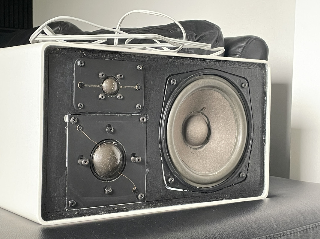 82721F57-E49E-4DBC-8CDE-87042DC433C2