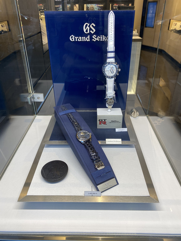 6DD07DED-8176-4404-8D27-4D77A7C1A6E9