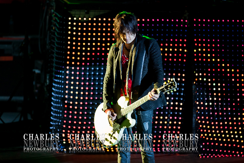 Guns-N-Roses-March-2013-Sidney-Myer-Musi