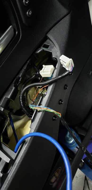 SiennaTrainHornInstall (112)