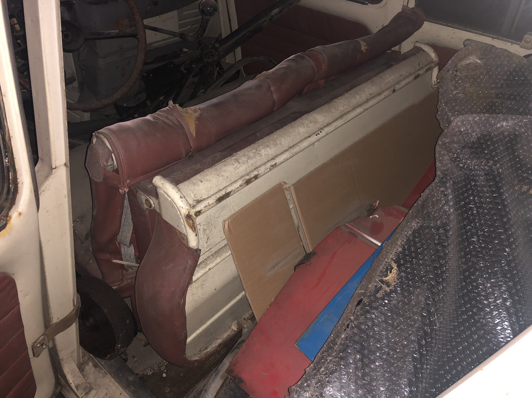 8EC69B00-4DA4-4D09-9B75-A164EB6752FF