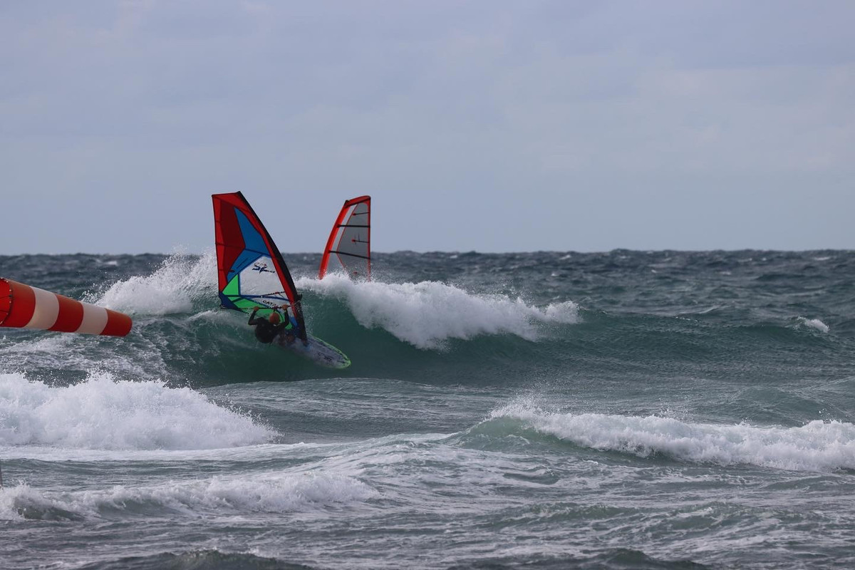 2FD28E94-515A-45AA-88F8-B5B9918B1746