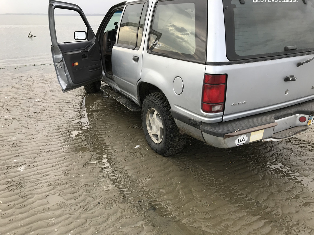 0109FB97-4151-4112-836A-BF1A5138B5E3